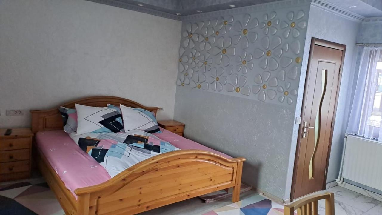 Casa Luna Gura Humorului Zewnętrze zdjęcie